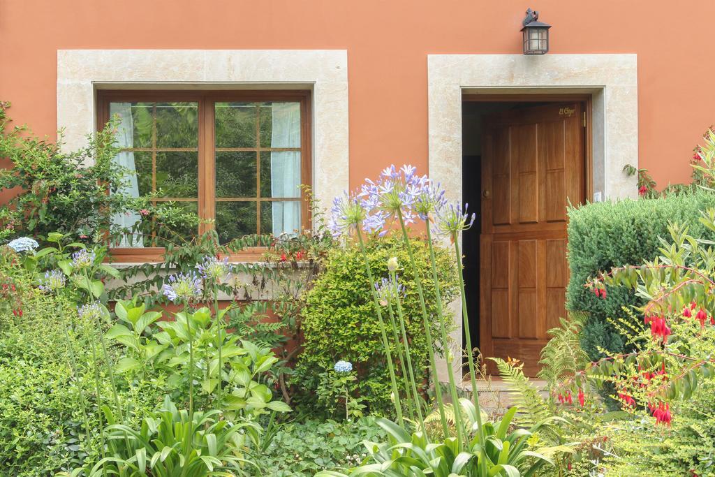 Casa Ines Pensionat Villaviciosa  Exteriör bild